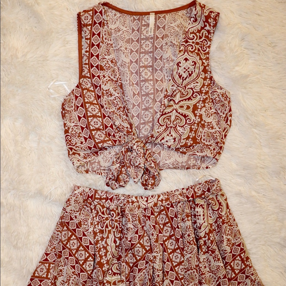 Two piece festival set